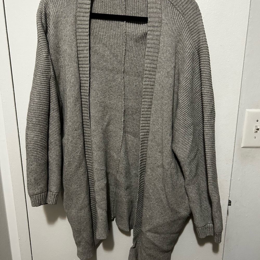 Women's Gray Cardigan with Pockets